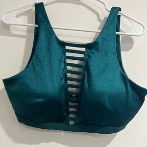 Calia by carrier underwood green top size L. G-11